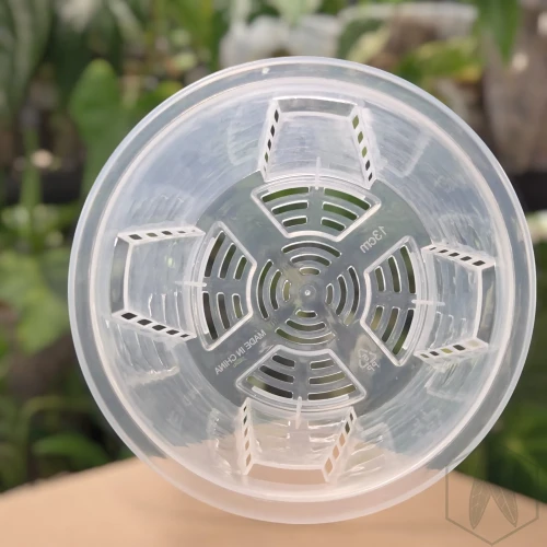 Plastikowa oddychająca doniczka 13cm (2).webp