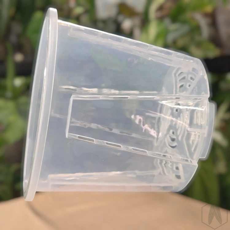 Plastikowa oddychająca doniczka 13cm (3).webp