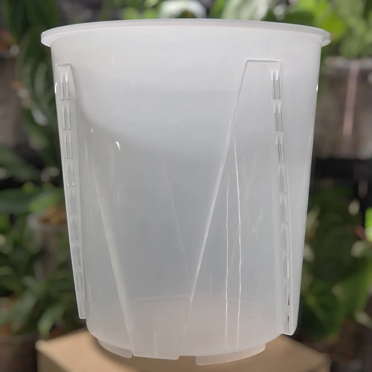 Wysoka plastikowa oddychająca doniczka 28cm (1).webp
