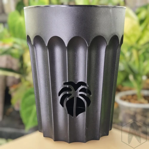 Osłonka na wysoką oddychającą doniczkę v2 14cm czarna (1).webp